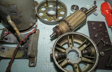 Disassembly, maintenance and repair of the electric motor. Parts from an electric motor