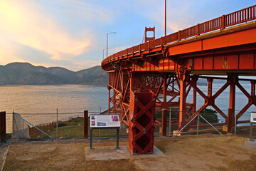 San Francisco 2013, The smooth curves of the Golden gate Bridge at sun set time