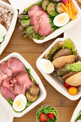 テイクアウトの料理