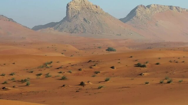 Quick view of Al Quadra Desert in Dubai. Endless views of desert in Dubai