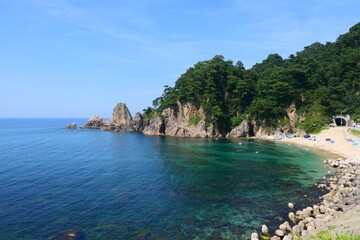 Fototapeta premium 新潟の名所、笹川流れ。村上、新潟、日本。8月上旬。