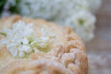 flower on cake