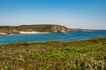 Plage de la Source   dans la Presqu’île de Crozon