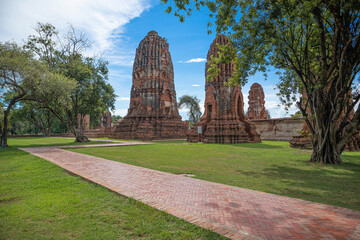 Fototapeta na wymiar Old Temple, Mahathat Temple, Phra Nakhon Si Ayutthaya Province, Thailand