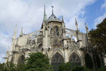Fototapeta na wymiar Paris, cathedral of Notre Dame: a view of the back side of the church