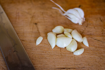 Obraz na płótnie Canvas Garlic in preparation to fight the virus.