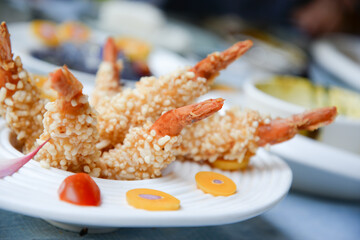 Fried prawn with puffed rice