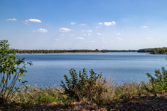 View of the recreation area Kulkwitzer See, a lake on the outskirts of the cities of Leipzig and Markranst&auml;dt. A paradise for swimmers, surfers, divers, cyclists and hikers.