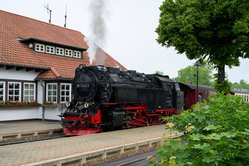 Die Brockenbahn im Bahnhof Westerntor in Wernigerode