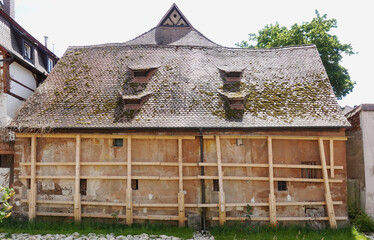 Schwabach - Altes Haus abgestützt