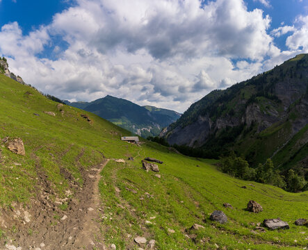 Schweiz im Weisstannental im Sommer