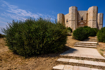 Fototapeta na wymiar Castel del Monte is a 13th-century citadel and castle situated on a hill in Andria in the Apulia region of southeast Italy. The site is protected as a World Heritage Site by Unesco.