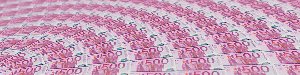 Viele 500 Euroscheine im Bannerformat