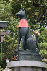 伏見稲荷大社 狐 -全国に約3万社ある稲荷神社の総本宮-
