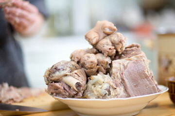 Cold jelly meat.