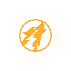 Fototapeta na wymiar Thunder Wolf Logo design Vector.