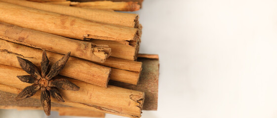 anis estrellado canela en rama canela tronco