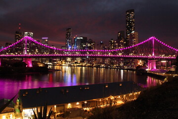 Fototapeta na wymiar Brisbane by night