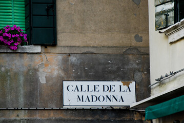Calle de la Madona, Venice, Italy