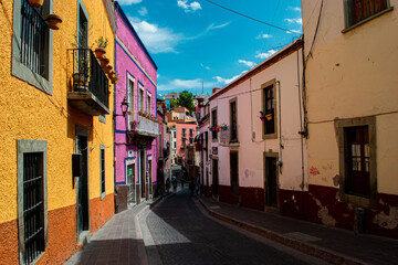 Fototapeta na wymiar Callejones de Guanajuato arquitectura mexicana