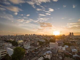 Obraz premium Beautiful sunset over the capital of Indonesia - Jakarta.