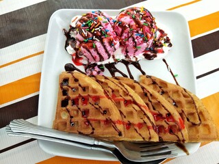 waffle and sweet ice cream
