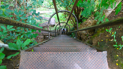 180 degree steel bridge	