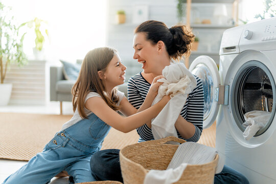 Family Doing Laundry Images Browse 5 132 Stock Photos Vectors