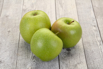 Green ripe apple