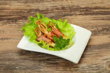 Roasted enoki mushrooms with bacon