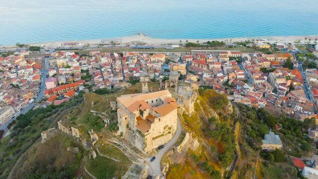 Roccella Jonica, citt&agrave; in Calabria, vista aerea.
