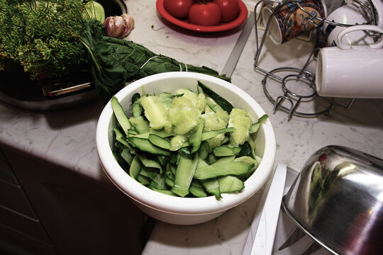 Prepare cucumber.