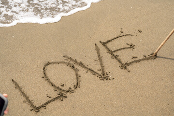 砂浜・波・LOVE