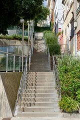 Escaleras urbanas en barrio de Horta, Barcelona