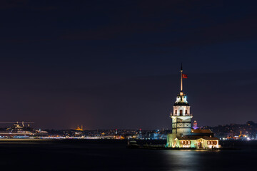 Fototapeta premium Maidens Tower in Istanbul, Turkey.
