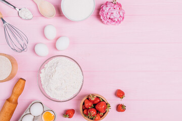 Obraz na płótnie Canvas Ingredients for baking delicious summer strawberry pie