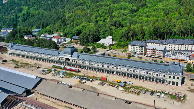 Canfranc Estaci&oacute;n Station