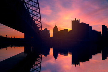 sunrise in the city of Pittsburgh - obrazy, fototapety, plakaty