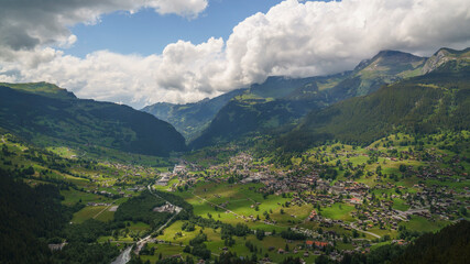 Fototapeta na wymiar Ausblick über Grindelwald, Schweiz 