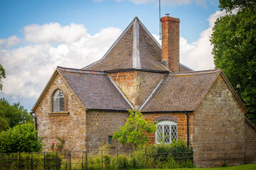 Fototapeta na wymiar old brick house in the countryside