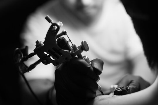 tattoo-artist-images-browse-26-453-stock-photos-vectors-and-video