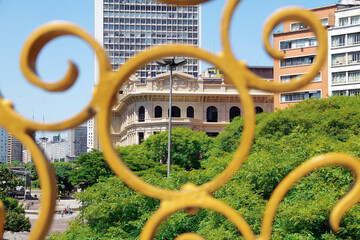 Landscape seen from inside the bridge grid