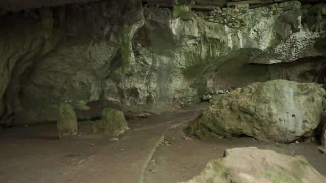 Toraja Indonesia Londa Graves Cave Funeral Burial Of The Dead Skull Bones