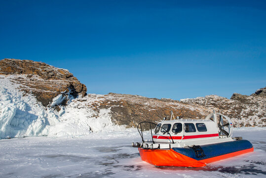 Hovercraft on the lake in winter