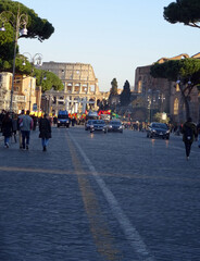 Manifestation pr&egrave;s du Colis&eacute;e