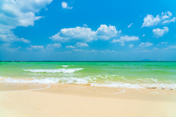 Fototapeta na wymiar Amazing Tropical beach lanscape