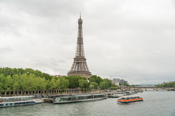 Fototapeta na wymiar Paris Seine Eiffel tower France