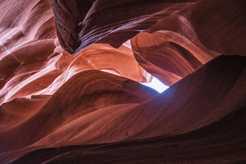 Interior de Antelope Canyon en Estados Unidos