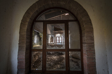 Lieu abandonné, urbex, dans une ancienne usine de textile - Tarn - France