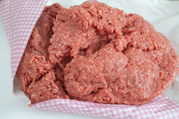 viande de boeuf hachée cru